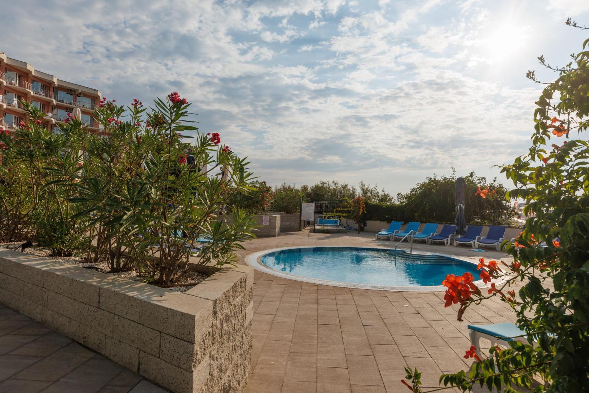 Hotel Comandor มามายา ภายนอก รูปภาพ