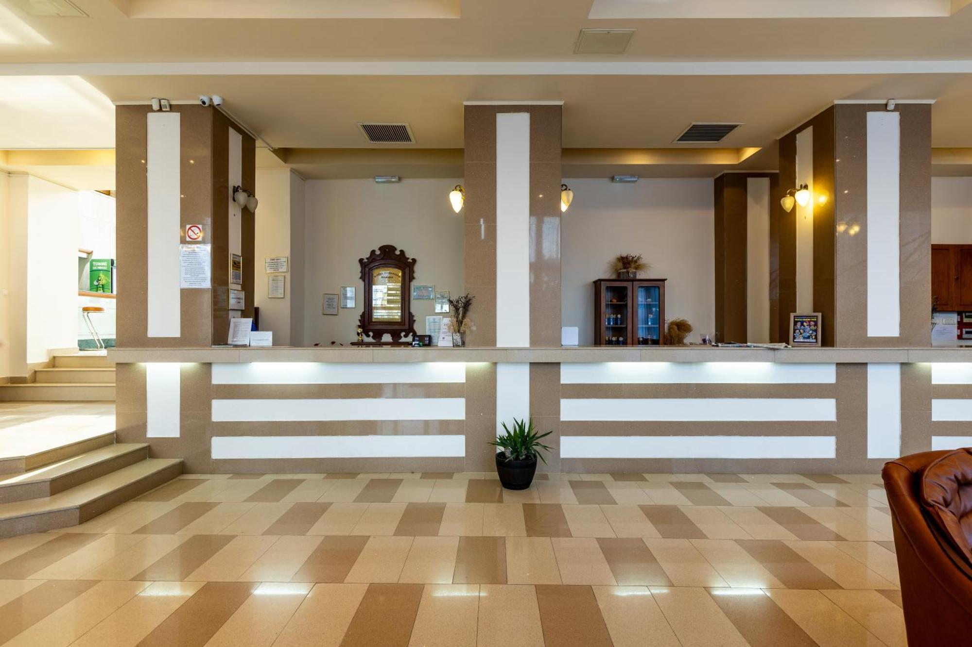 Hotel Comandor มามายา ภายนอก รูปภาพ